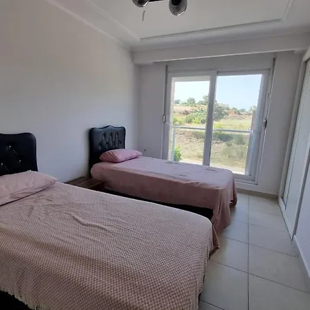 The Valley 2 Bedroom Сиде
